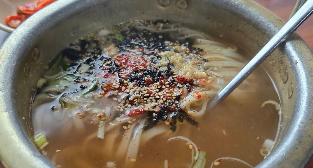 을지로와 충무로 사이, 사랑방칼국수는 왜 오래도록 사랑받을까?