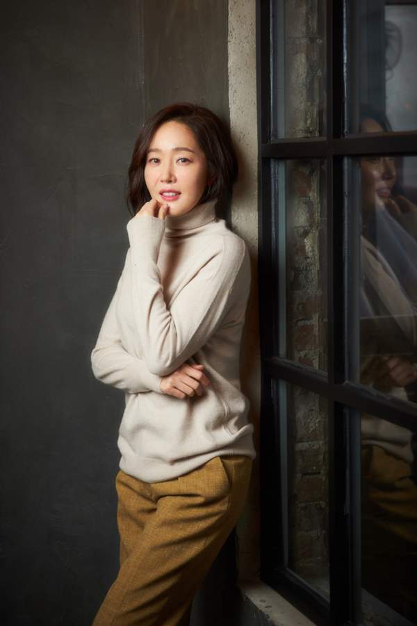 엄지원