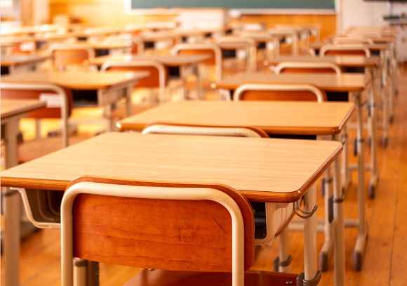 고등학생 제자를 성적&middot;정서적으로 학대한 혐의로 기소된 교사가 항소심에서 징역형의 집행유예를 선고받았다. 본 기사와 무관한 이미지. [사진=픽사베이]