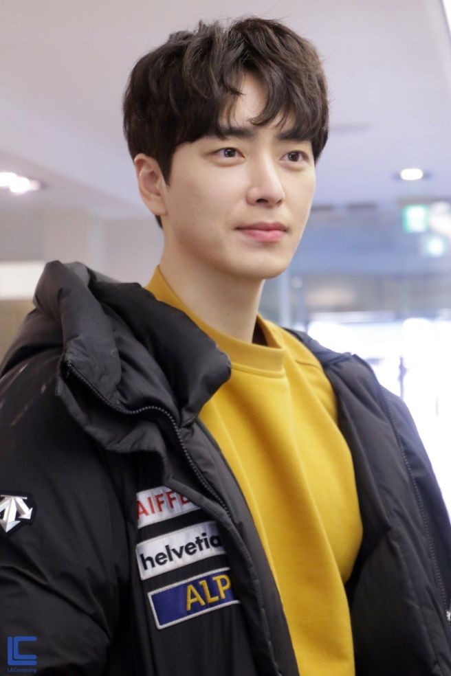 배우 이준혁 프로필