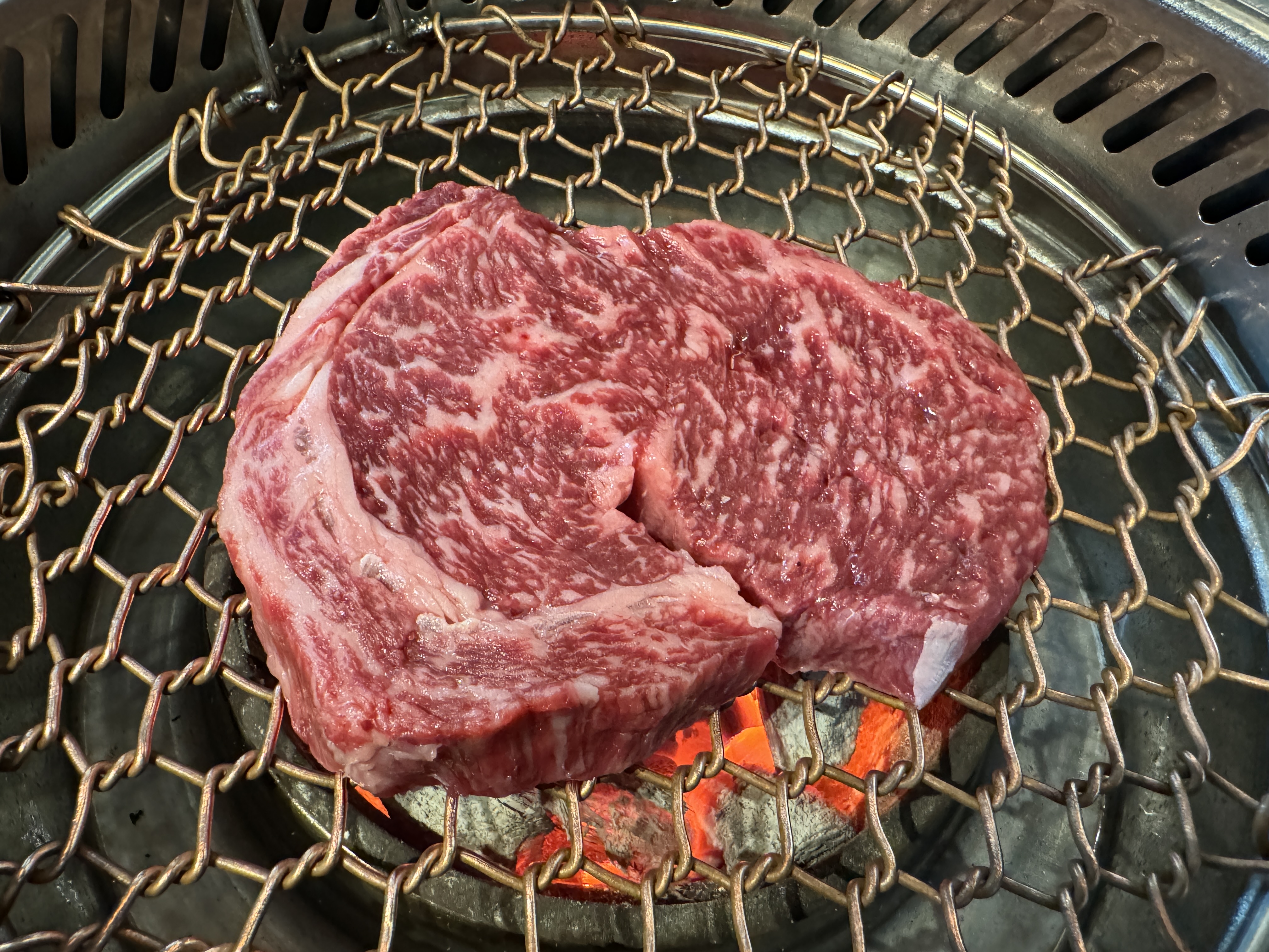 중계-한우-맛집-천우가-등심-굽기전