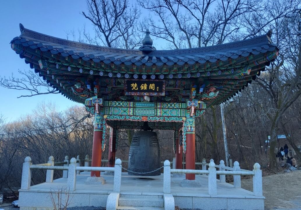 파주 약천사 : 심학산 거대 약사여래불과 영험한 약수가 있는 힐링 사찰