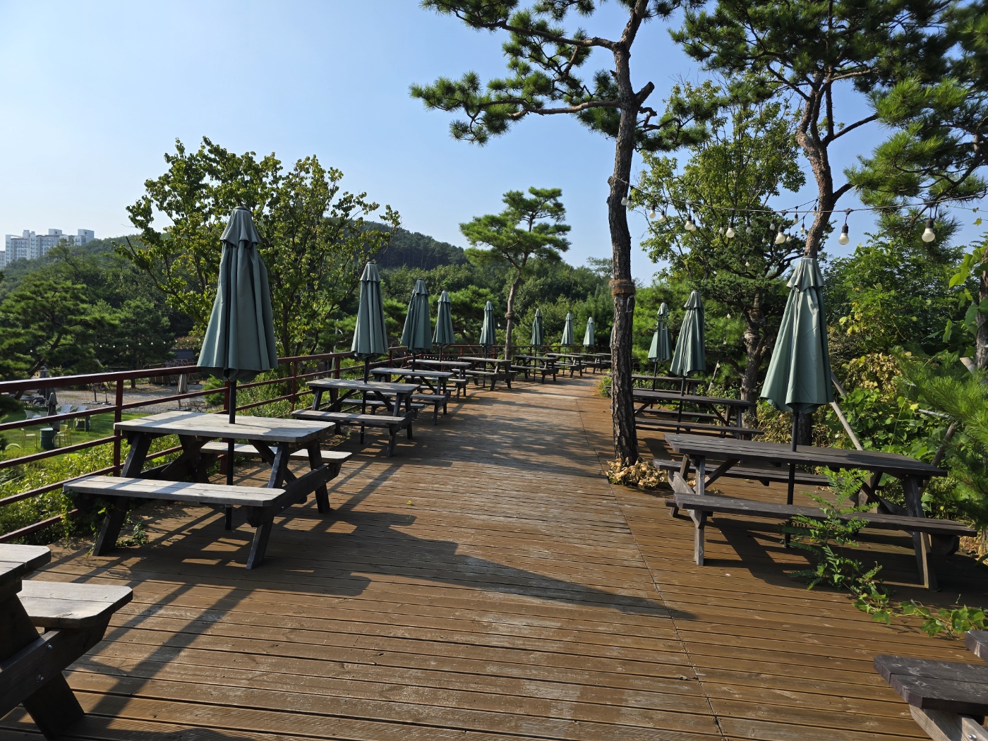 데크 테이블 공간