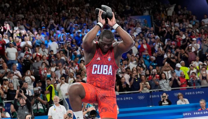 로페스 올림픽 5연패 미하인 쿠바 레슬링 국가대표