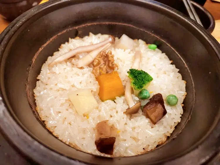 투데이 맛있는 메뉴 맛대맛 솥밥에 화덕에 구운 생선구이 맛있는 식당 추천 부산 광안리 해수욕장 생선구이집 맛집