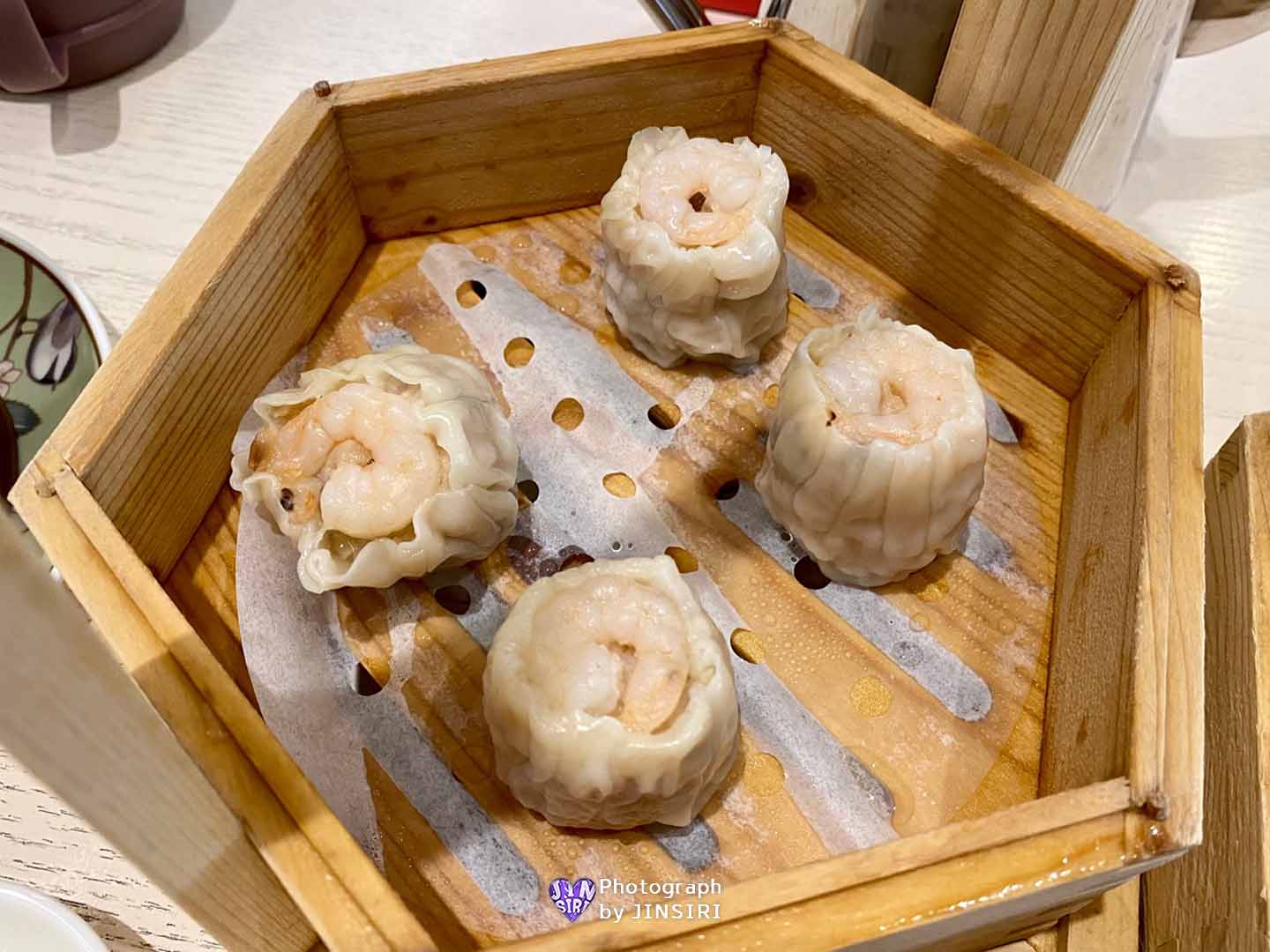 μμΈ λͺ©λ ν콩μμ λ€μ¬ μΆμ² νλλ°±νμ μ°μ‘νλ©΄