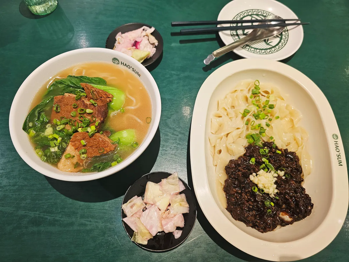 여의도-더현대서울-호이섬-홍콩식당-메뉴-우육탕면,라구짜장