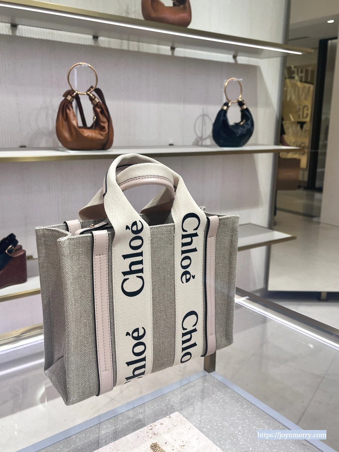 100만원대 명품백 끌로에 우디백 스몰