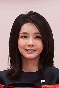 김건희 프로필 실제나이 알아보기