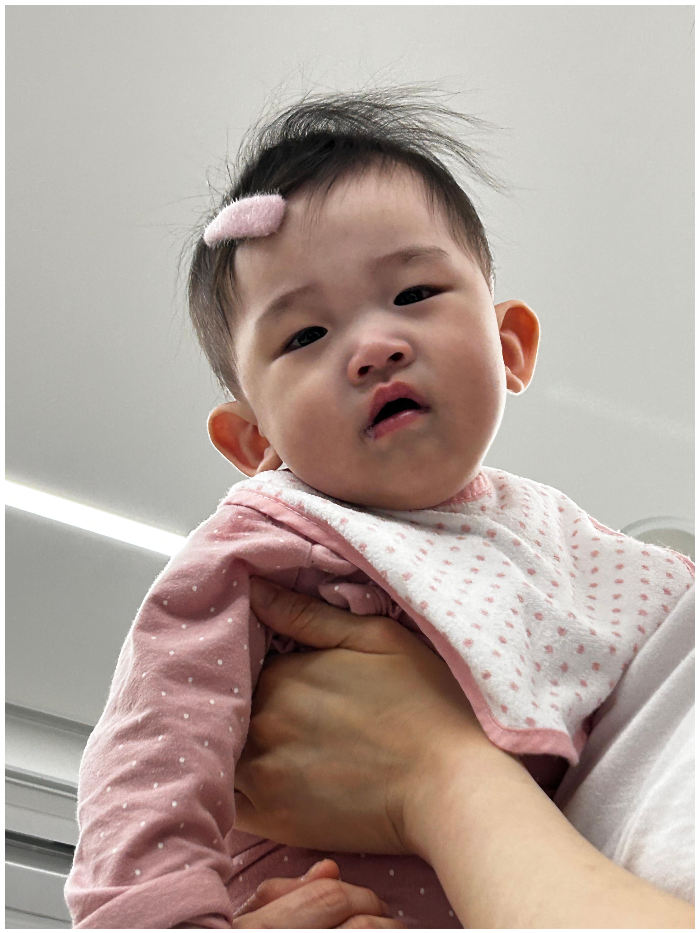 7개월 새나 짜증 안아줘도 칭얼대는 모습