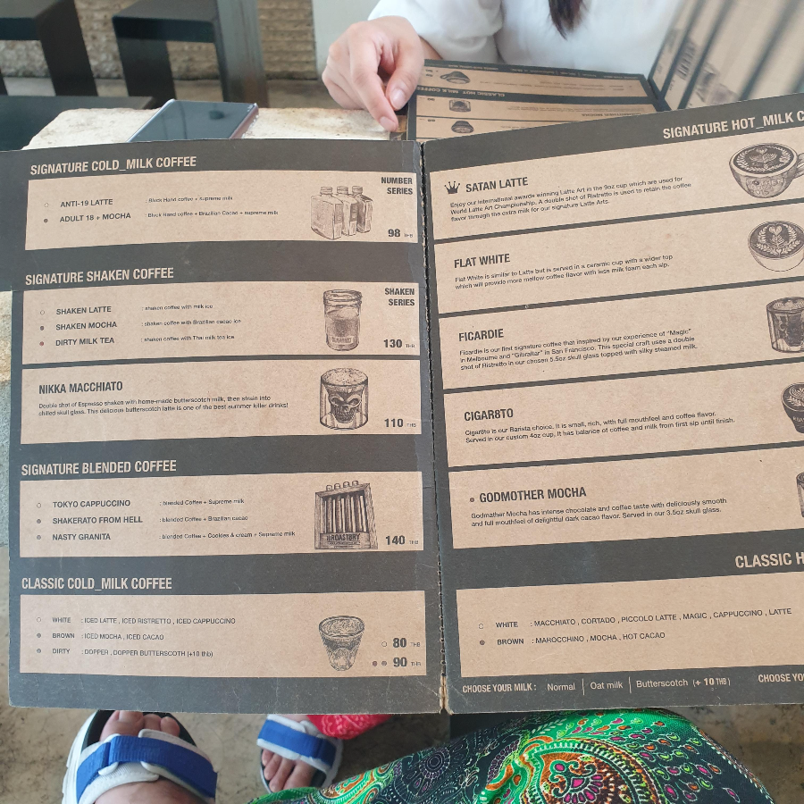 치앙마이 카페 투어 ③ : 님만해민의 핫한 카페들 (Roast8ry LAB)_메뉴판 2