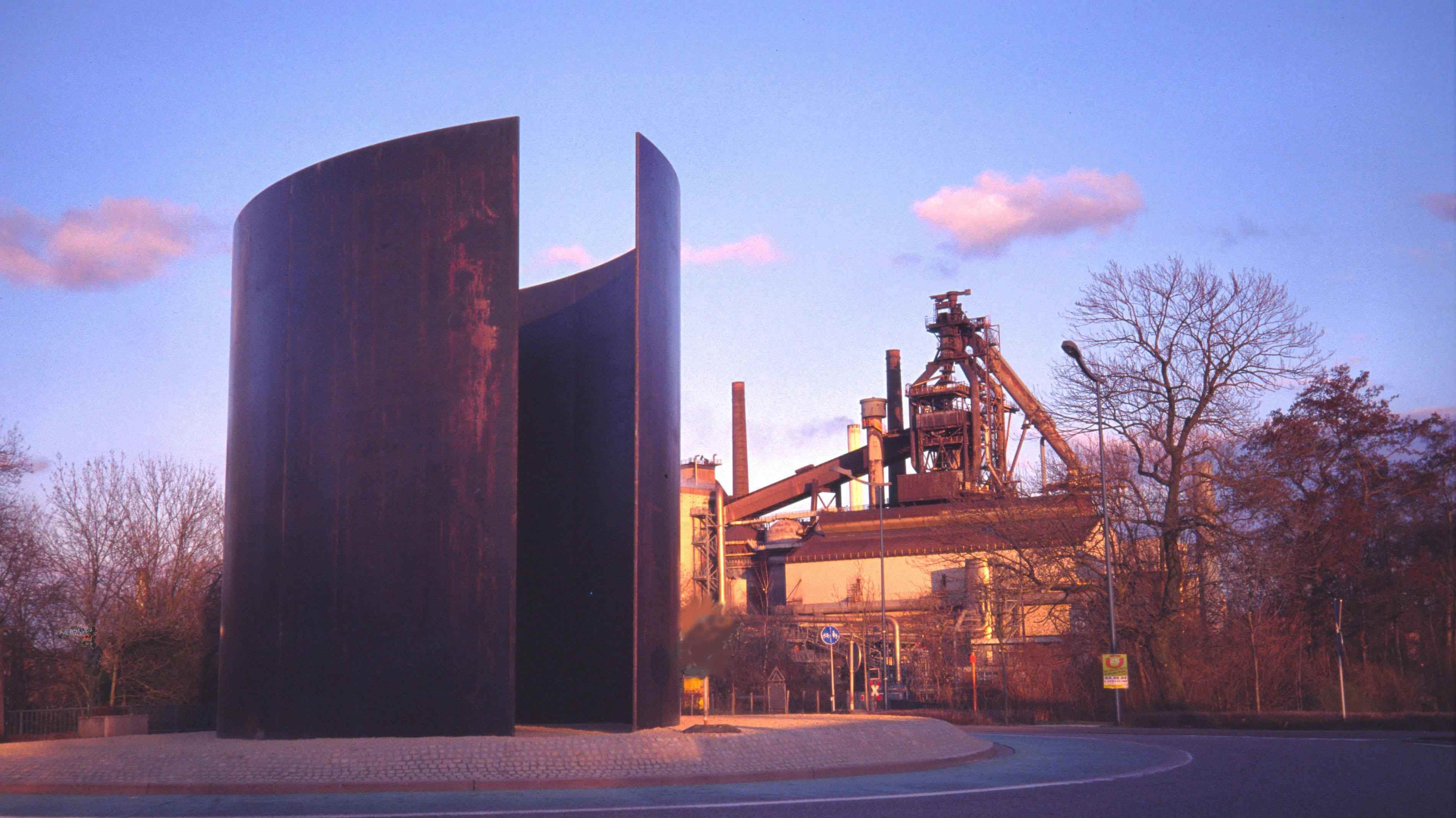 File:Richard Serra View Point