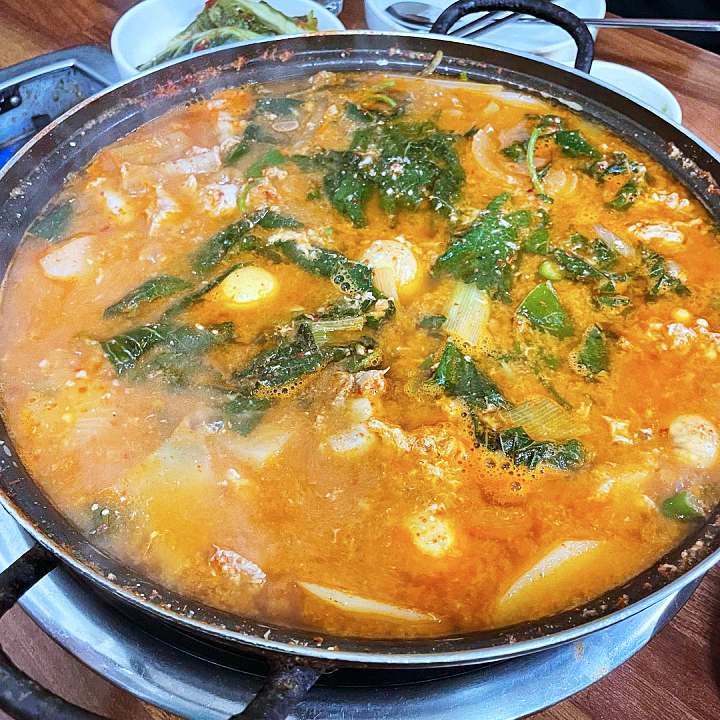 겨울엔 꼭 강추 술안주 알찬 맛 대결 닭 알탕 인천 동구 맛집 추천 생방송투데이 수요맛전