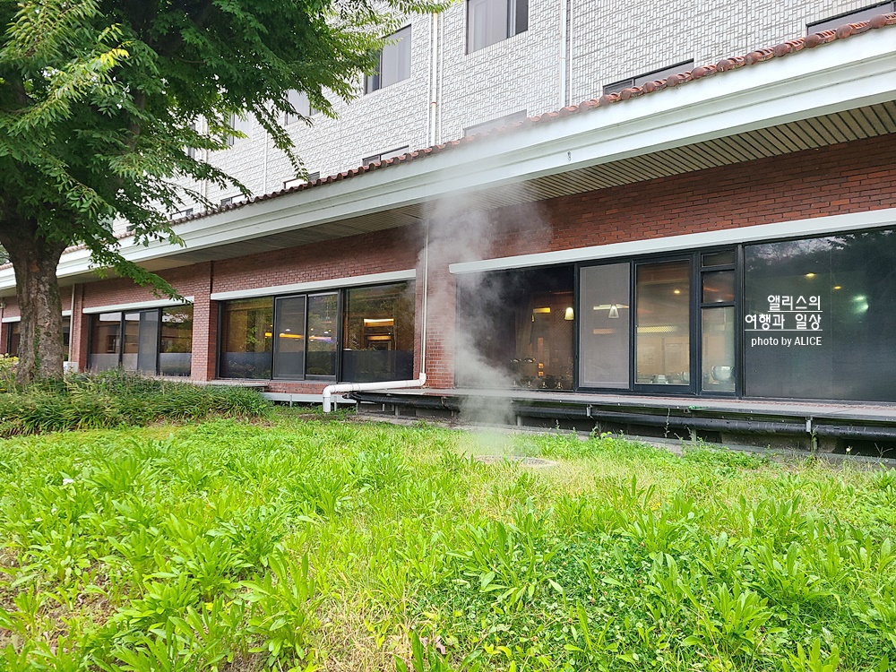 국내 온천여행 수안보 온천 즐기는 방법 네 가지 BEST 04 프라이빗 노천, 무료 족욕, 온천수 테라피 프로그램 포함