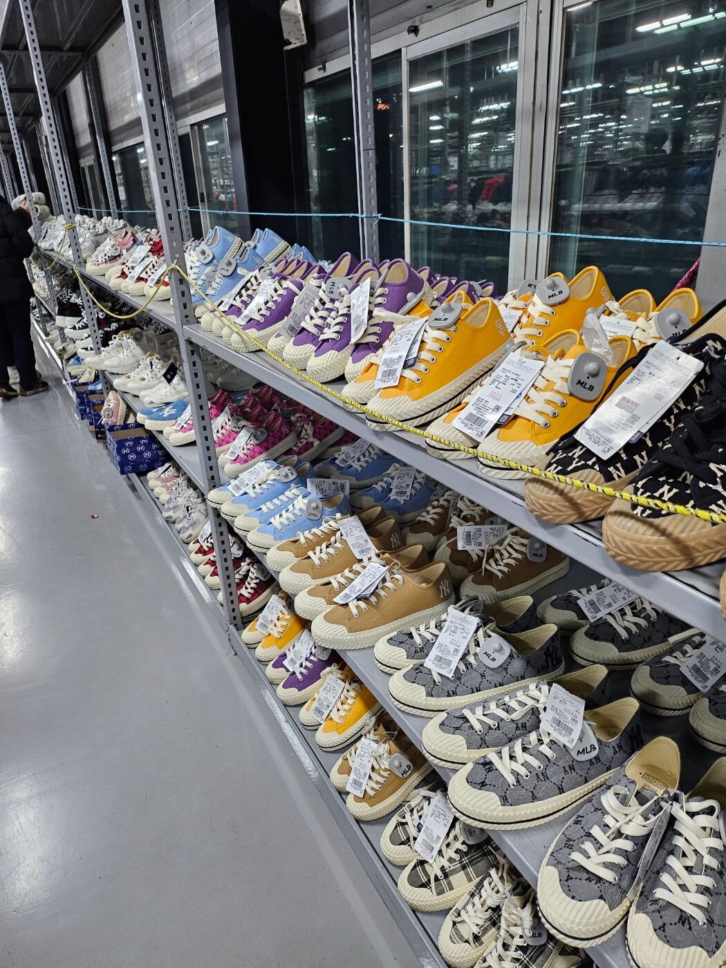 기흥-한섬팩토리-신발