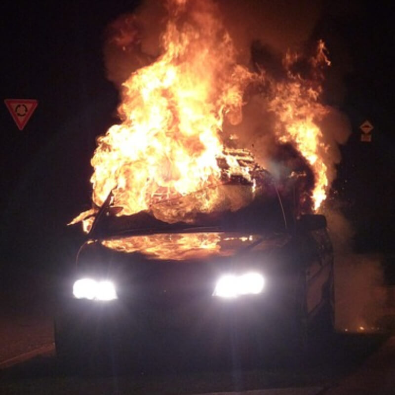 전기차 vs 내연기관 차량 화재 비교