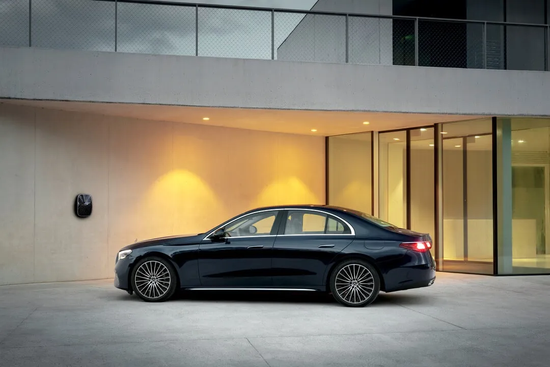 신형 E클래스 측면