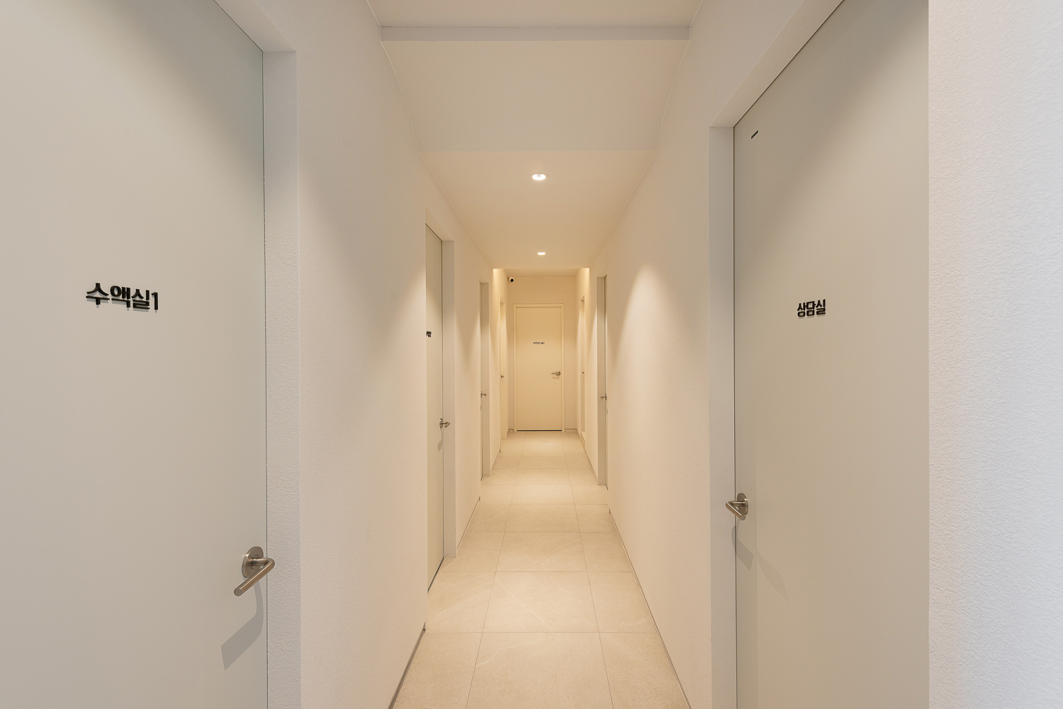 대치서울이비인후과 수액실 상담실 복도