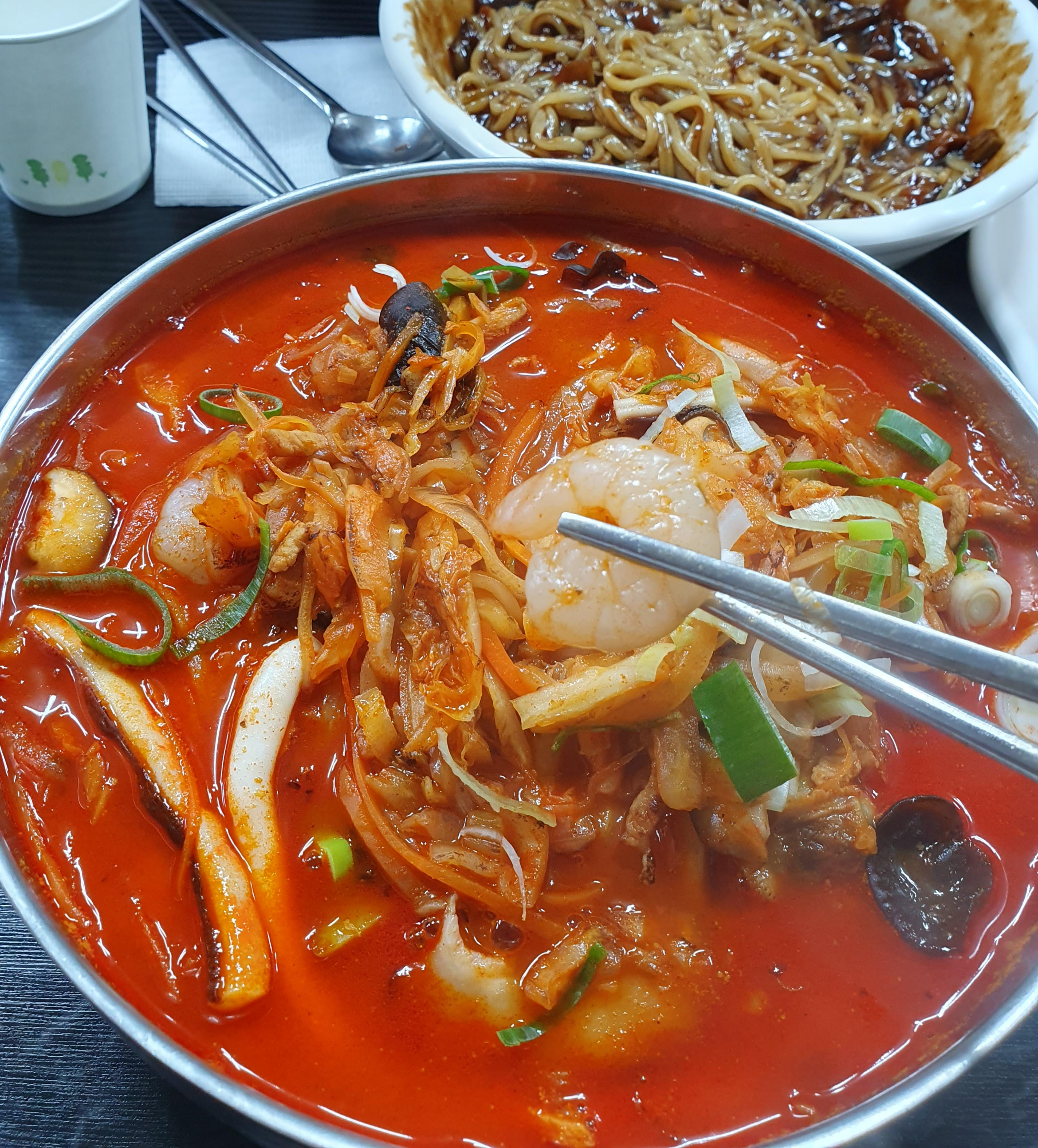 관저동 대성관 중국집 짬뽕에 들어간 중새우