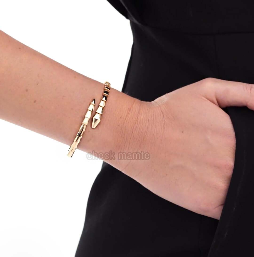 불가리 세르펜디 팔찌 착용