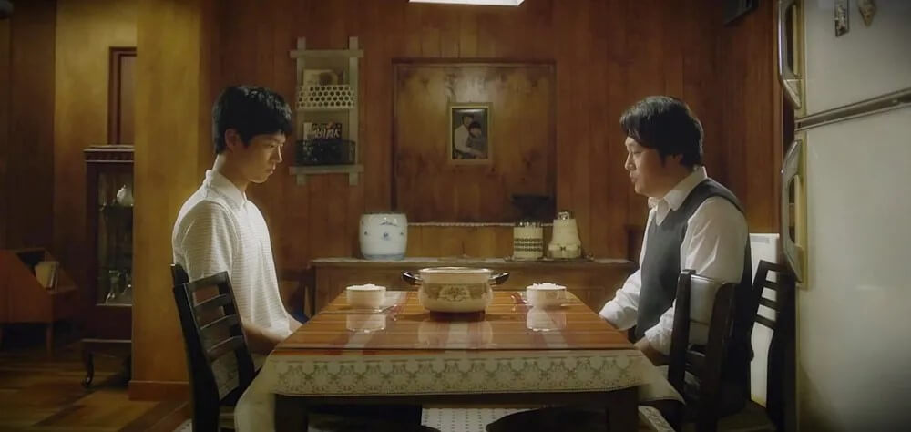 많은 사랑을 받았던 응답하라 1988의 홍보 포스터 6 입니다.
