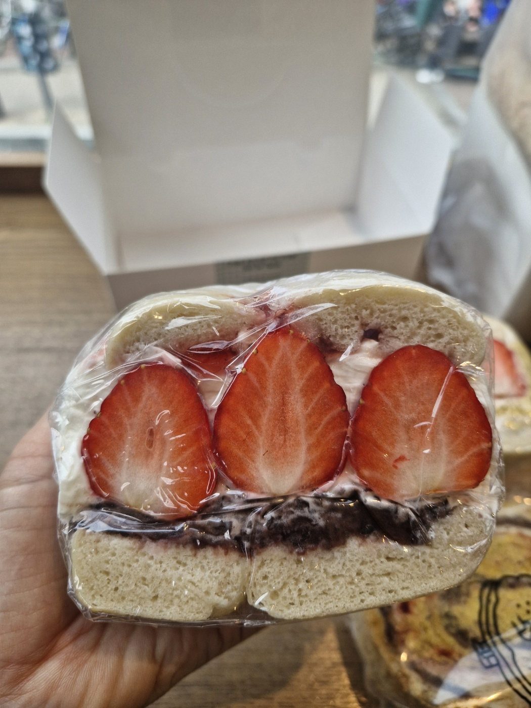 투떰즈업 빵메뉴