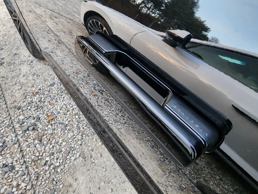 거대한 외부 도어 핸들