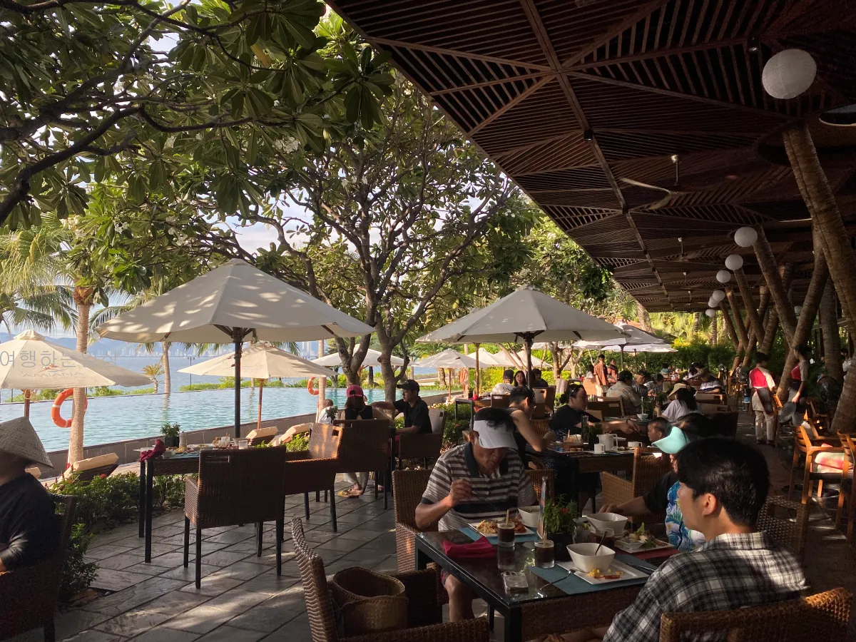 베트남-나트랑-아미아나리조트-조식-후기-꼭-먹어봐야하는-음식-추천(반세오,쌀국수,과일-등)