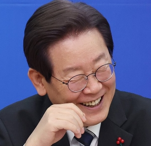 더불어민주당 이재명 당대표와 임혁백 공관위원장