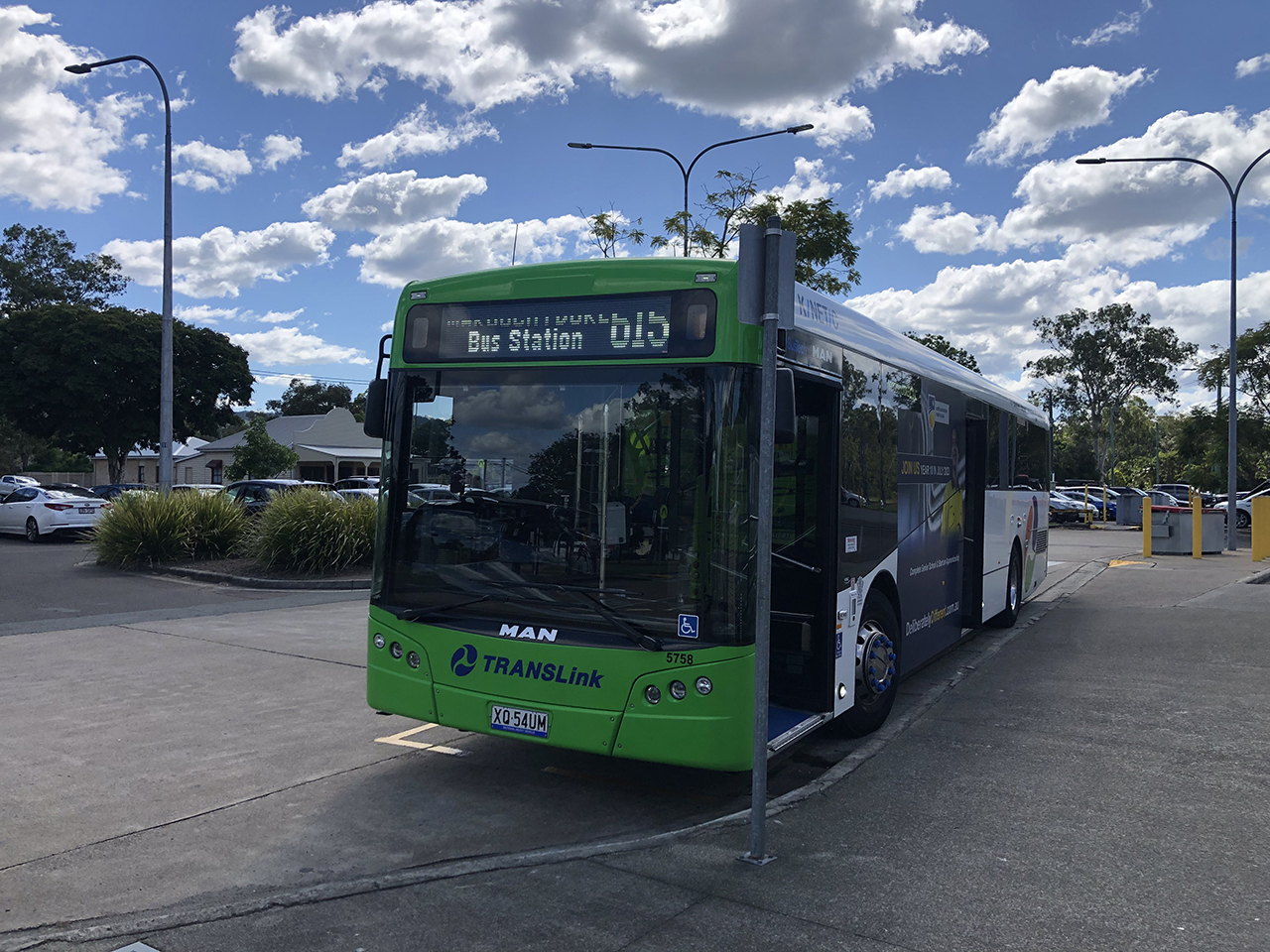 선샤인코스트행 버스 615번