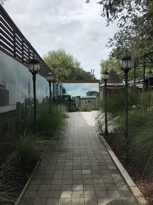 플랜테이션 내부 전경