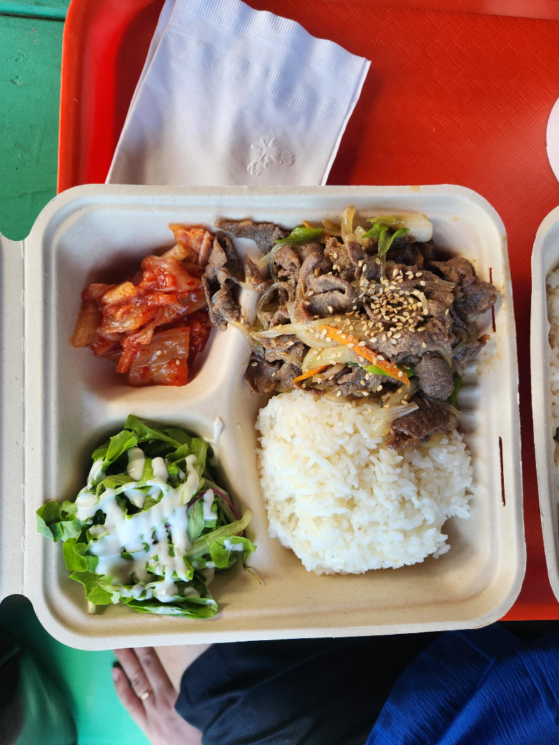 하와이 와이켈레 프리미엄 아울렛 무지개 식당