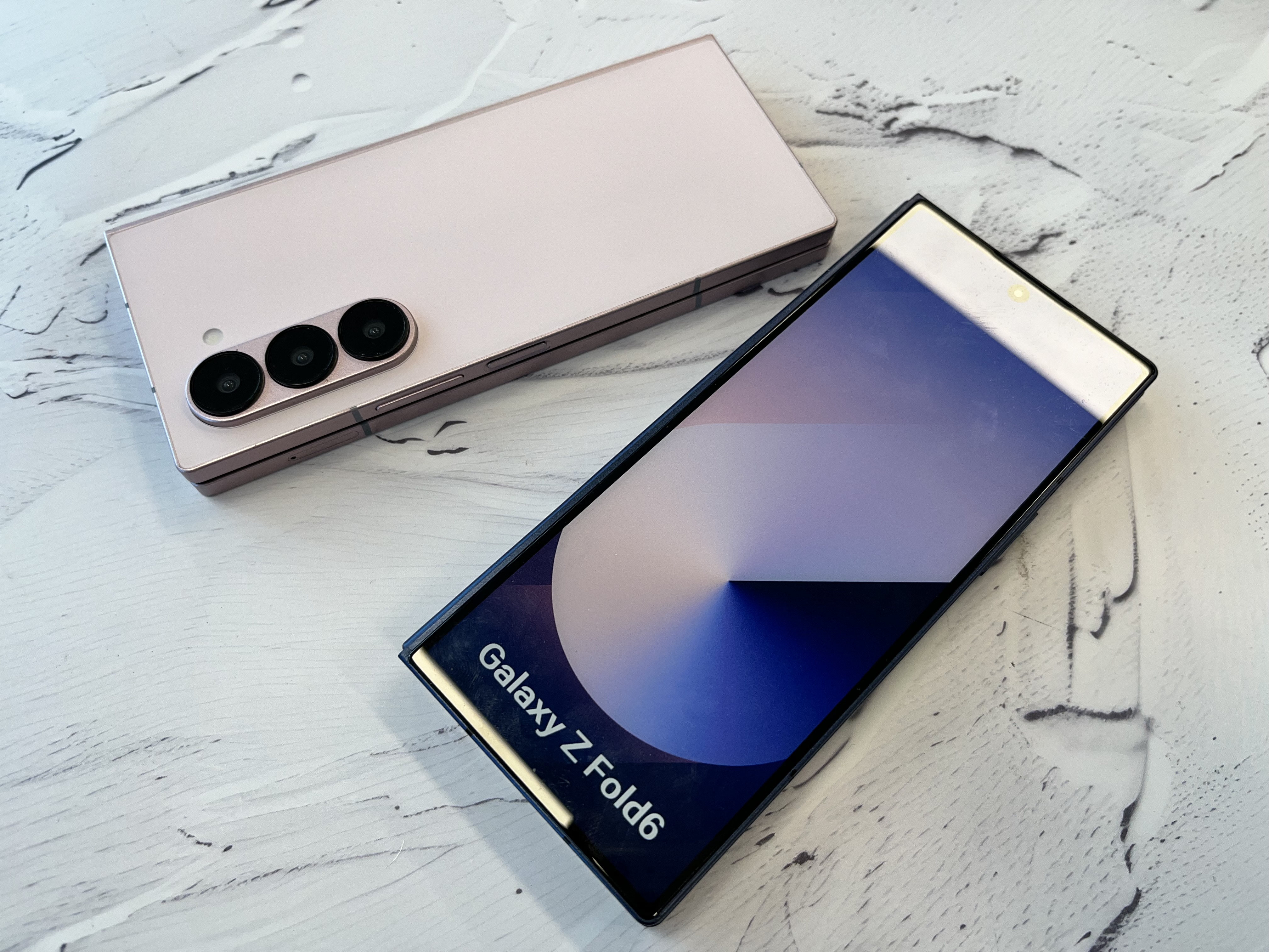 갤럭시z폴드6 제품이미지