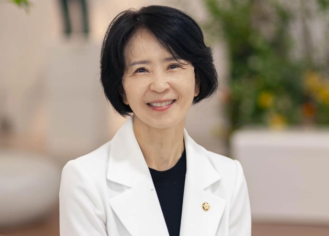 최수진 국회의원 프로필 나이 고향 학력 재산 페이스북