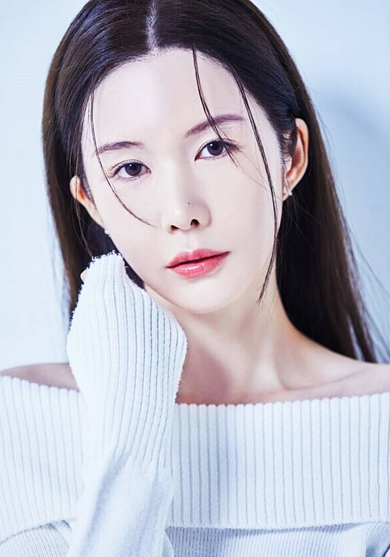배우-신주아