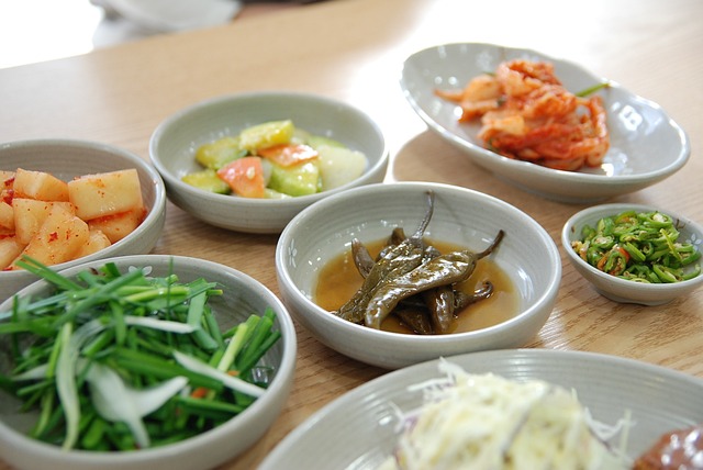 한국 전통 밥상의 기본 구성과 의미
