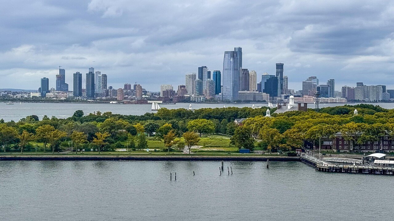 AI와 도시 나무의 강풍에 대한 위험도 평가 자동화 모델