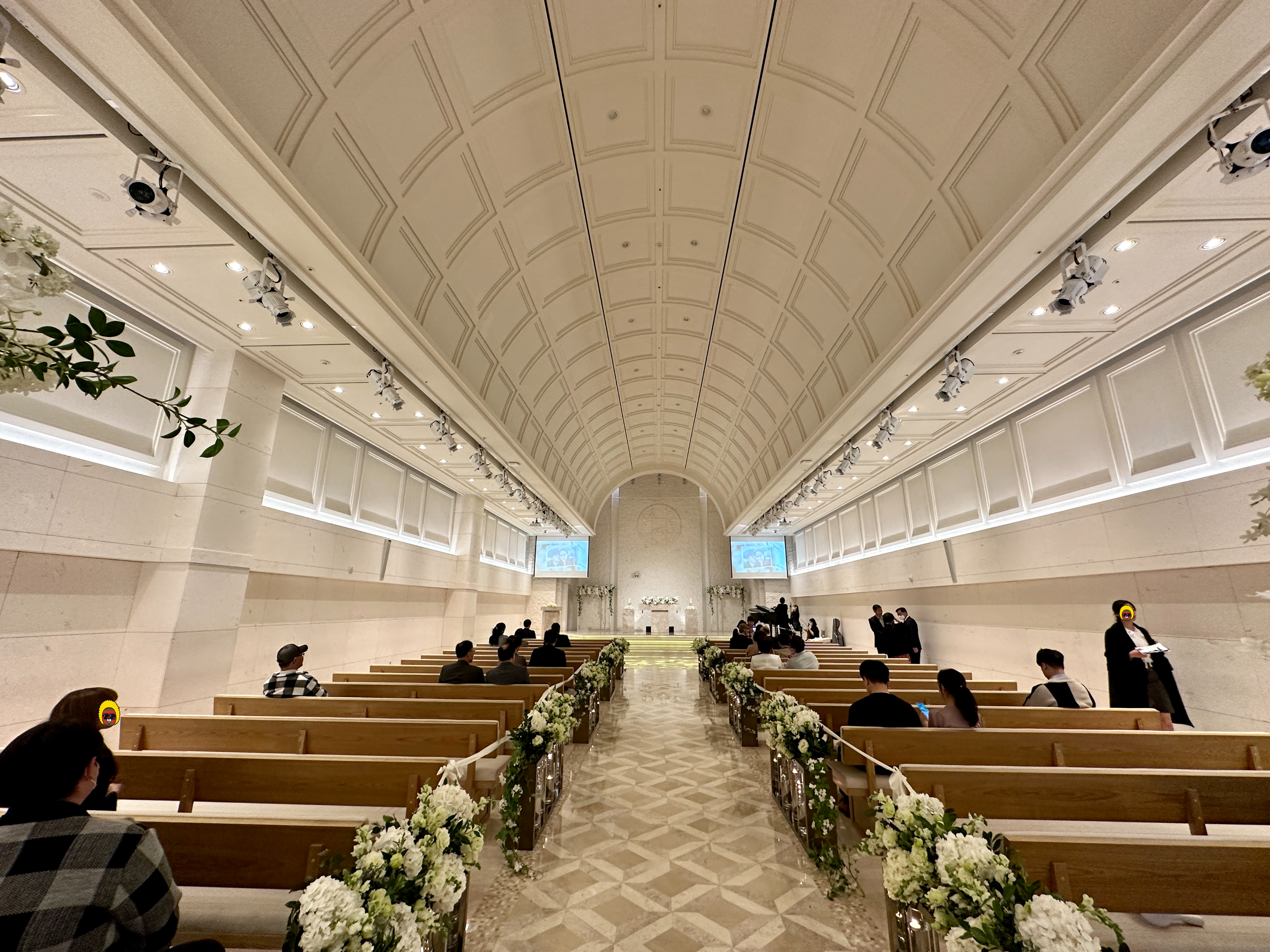 아만티호텔 웨딩홀 내부