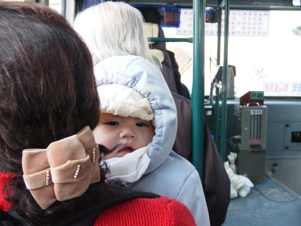 애기 데리고 출근하는 워킹맘