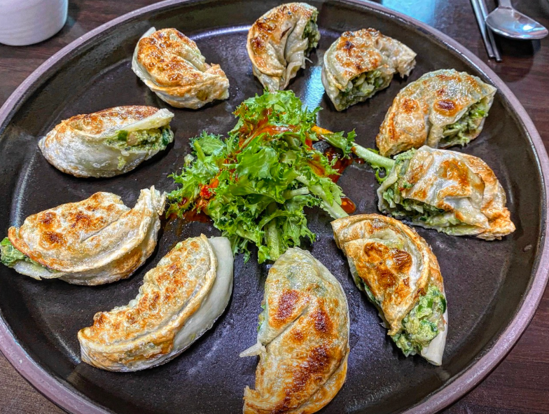 오늘N 신분준할머니 기러기칼국수 기러기만두 기러기백숙 기러기고기 할매식당 충남 예산 기러기칼국수