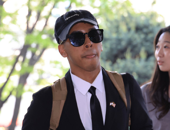 조니 소말리 소녀상 모욕