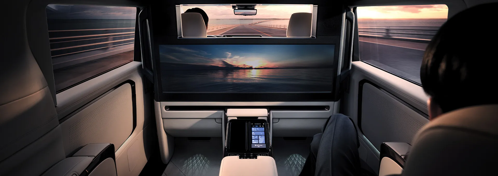 렉서스 LM 500h 이미지