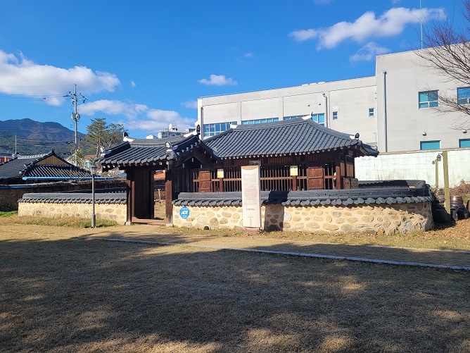 곡성성당 안 재현된 옥사