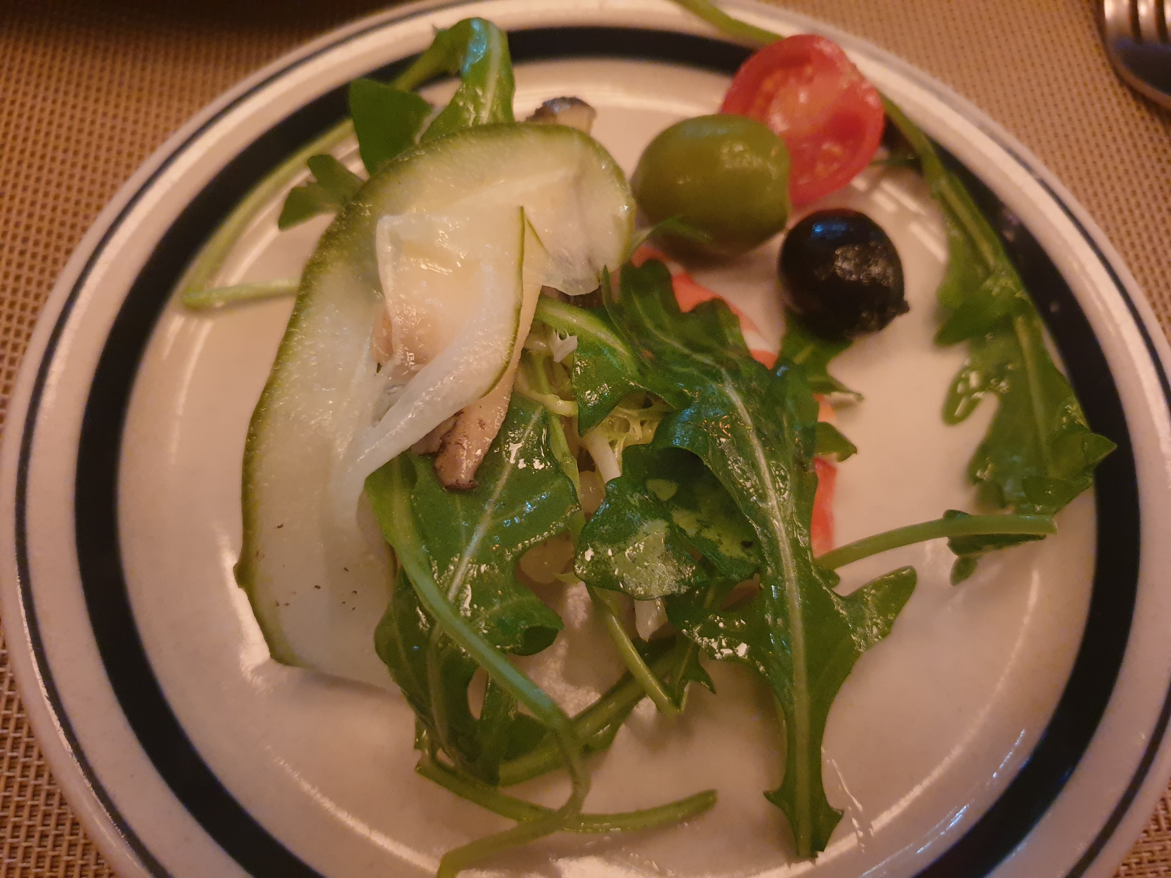 여의도 본보야지 샐러드