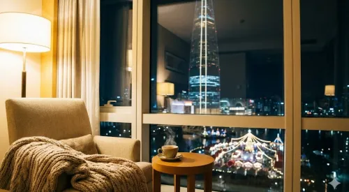 잠실 석촌호수 뷰 호텔 객실에서 내려다본 평화로운 롯데월드타워 야경