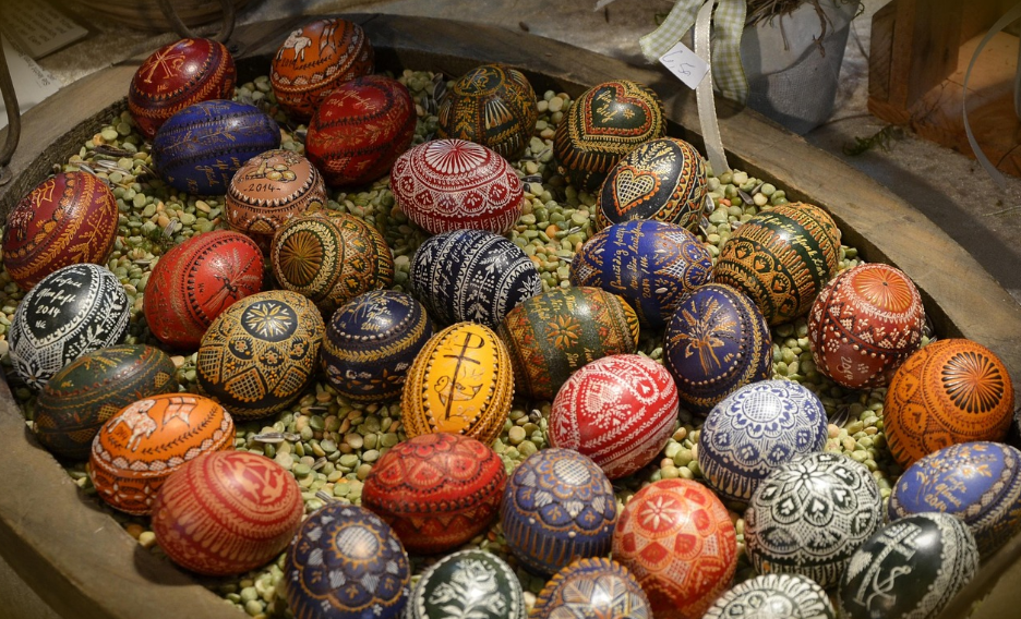 지역 축제와 한정판 굿즈 소비의 연결고리