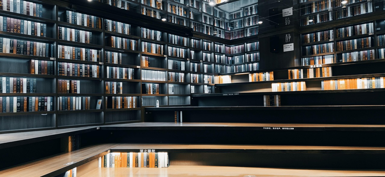 학교 환경을 개선하는 인테리어와 조경 관련 사진