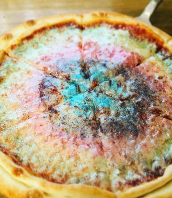 식욕 억제 방법으로 떠오른 글리터 푸드