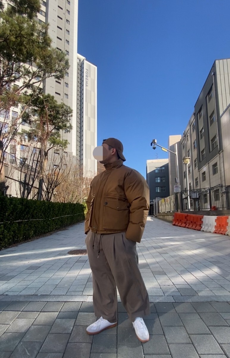 데일리룩(오뭘입) 나이키 워시드 볼캡, 유니폼브릿지 점퍼 패딩, 무신사스탠다드 트레이닝팬츠, 푸마 독일군 뮬, 빈티지패션, 데일리룩, 남자데일리코디, 남자데일리패션, ootd