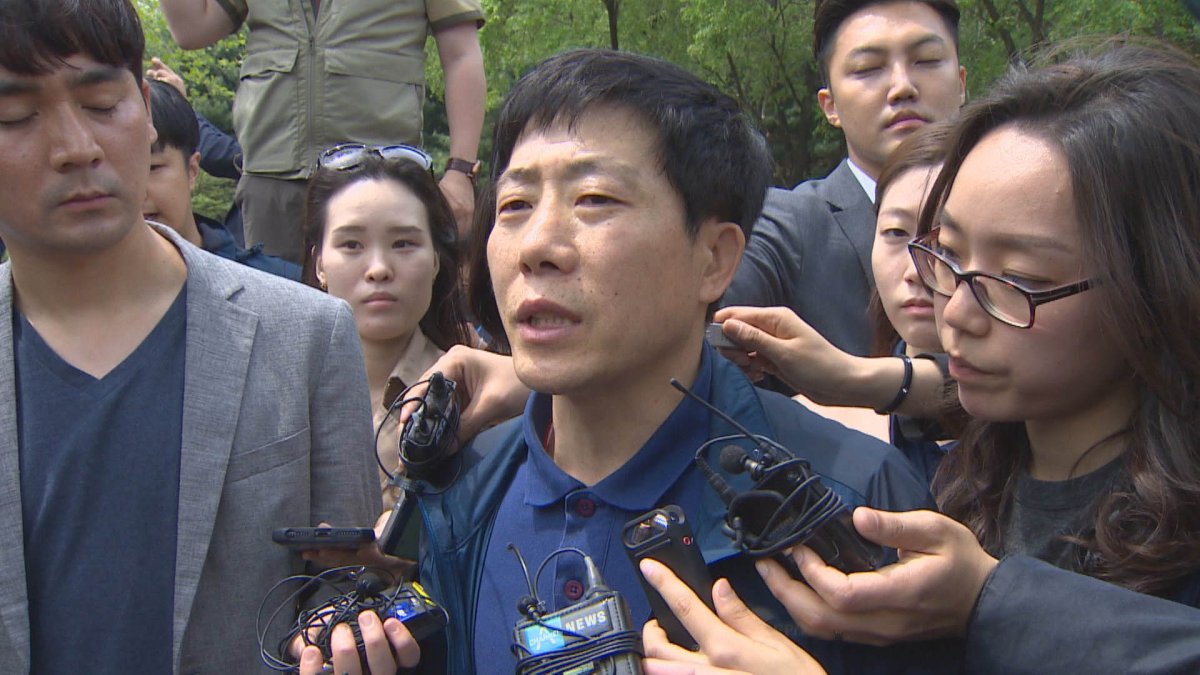 북한의 대남 오물 풍선 살포 사태, 만약 오물 아닌 생화학 무기를 싣고 있었다면? - 오물 풍선의 원인 제공한 자유북한운동연합의 박상학, 니가 그 똥 다 치워라 북한의 대남 오물 풍선 살포 사태, 만약 오물 아닌 생화학 무기를 싣고 있었다면? - 오물 풍선의 원인 제공한 자유북한운동연합의 박상학, 니가 그 똥 다 치워라